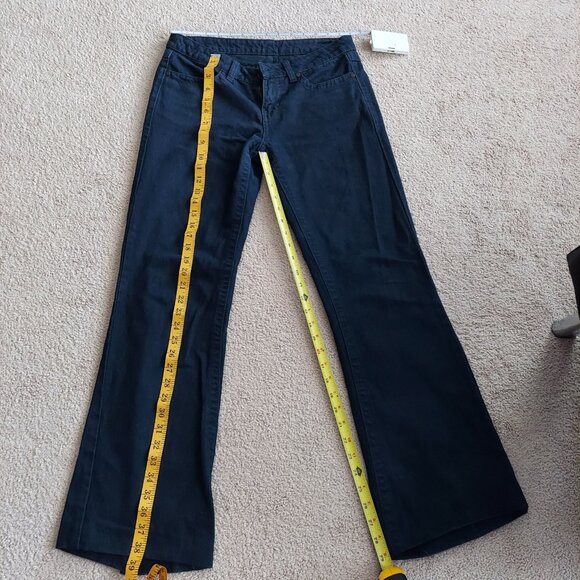 BCBG slightly flared jeans size 28 - Picture 3 of 3